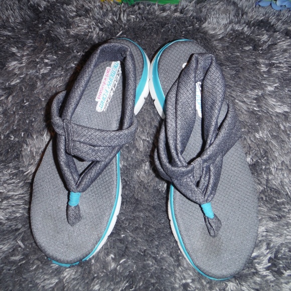 skechers memory foam gel infused shoes